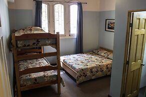 Hostal Forestal - Hostel