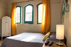 Hostal Forestal - Hostel