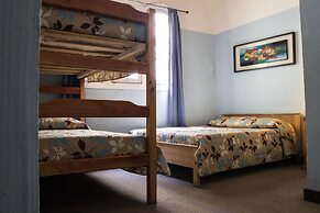 Hostal Forestal - Hostel