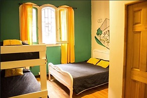 Hostal Forestal - Hostel