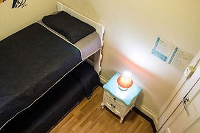 Hostal Forestal - Hostel