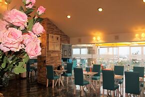 Hotel Vila Santa