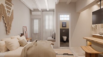 F Fine Suites- Adults Only