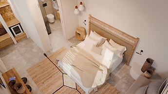 F Fine Suites- Adults Only