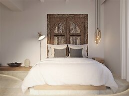 F Fine Suites- Adults Only