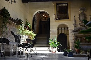 Palacio Mariana Pineda Hotel