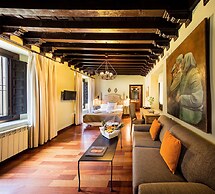 Palacio Mariana Pineda Hotel