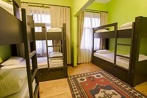 Cheers Hostel