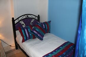 Riad Amra