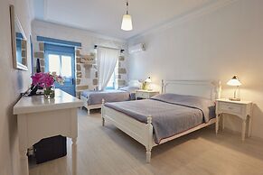 Alacati Zeytin Konak Hotel