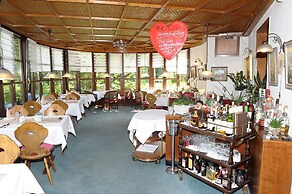 Hotel Sarbacher