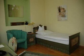 Hotel Sarbacher