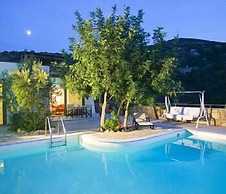 Istron Villas