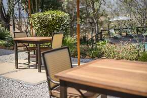 Abangane Guest Lodge