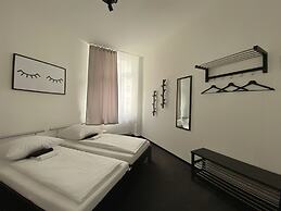 Hotel AVAlex