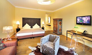 Hotel Alpine Palace