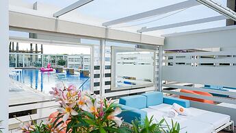 Media One Hotel Dubai