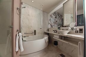Media One Hotel Dubai