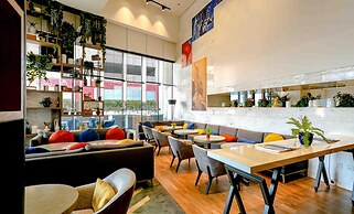 Media One Hotel Dubai