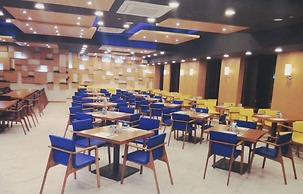Charis Hotel