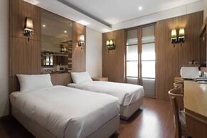 Charis Hotel