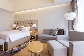 Charis Hotel