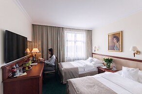 Hotel Wloski