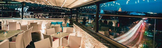 River Side Hotel