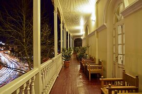 River Side Hotel