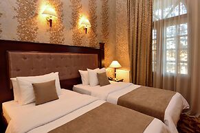 River Side Hotel