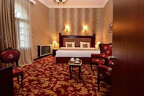 River Side Hotel