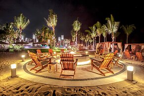Marival Distinct All-Inclusive Handwritten Collection