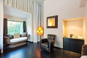 Riviera Golf Resort