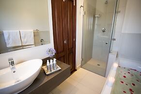 Super Tubes Guesthouse