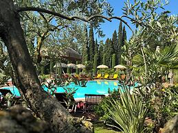 Villa Madrina Lovely and Dynamic Hotel