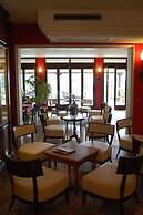 Villa Madrina Lovely and Dynamic Hotel
