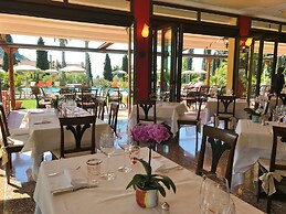 Villa Madrina Lovely and Dynamic Hotel