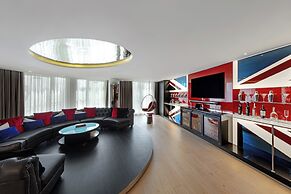 W London