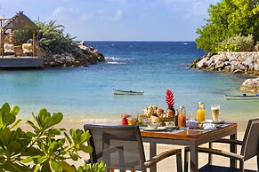 Baoase Luxury Resort