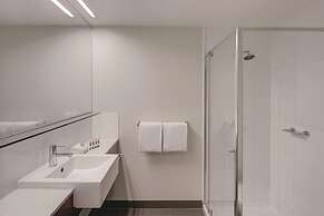 Travelodge Hotel Melbourne Docklands