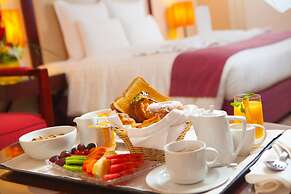Grand Regal Hotel