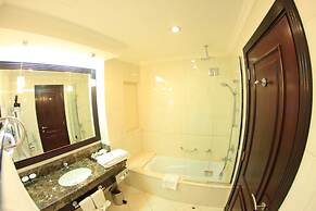 Grand Regal Hotel