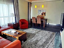 Al Raya Suites