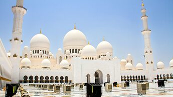 Holiday Inn Abu Dhabi by IHG