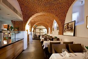 Great Polonia The Granary La Suite Hotel