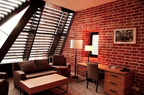 Great Polonia The Granary La Suite Hotel