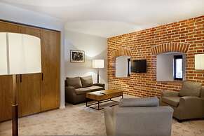 Great Polonia The Granary La Suite Hotel