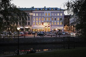 Hotel Flora