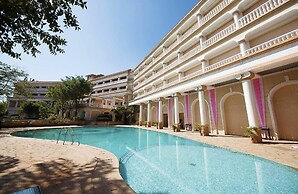 Lagoona Resort