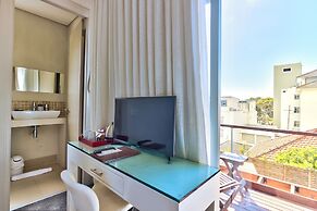 The One 8 Hotel